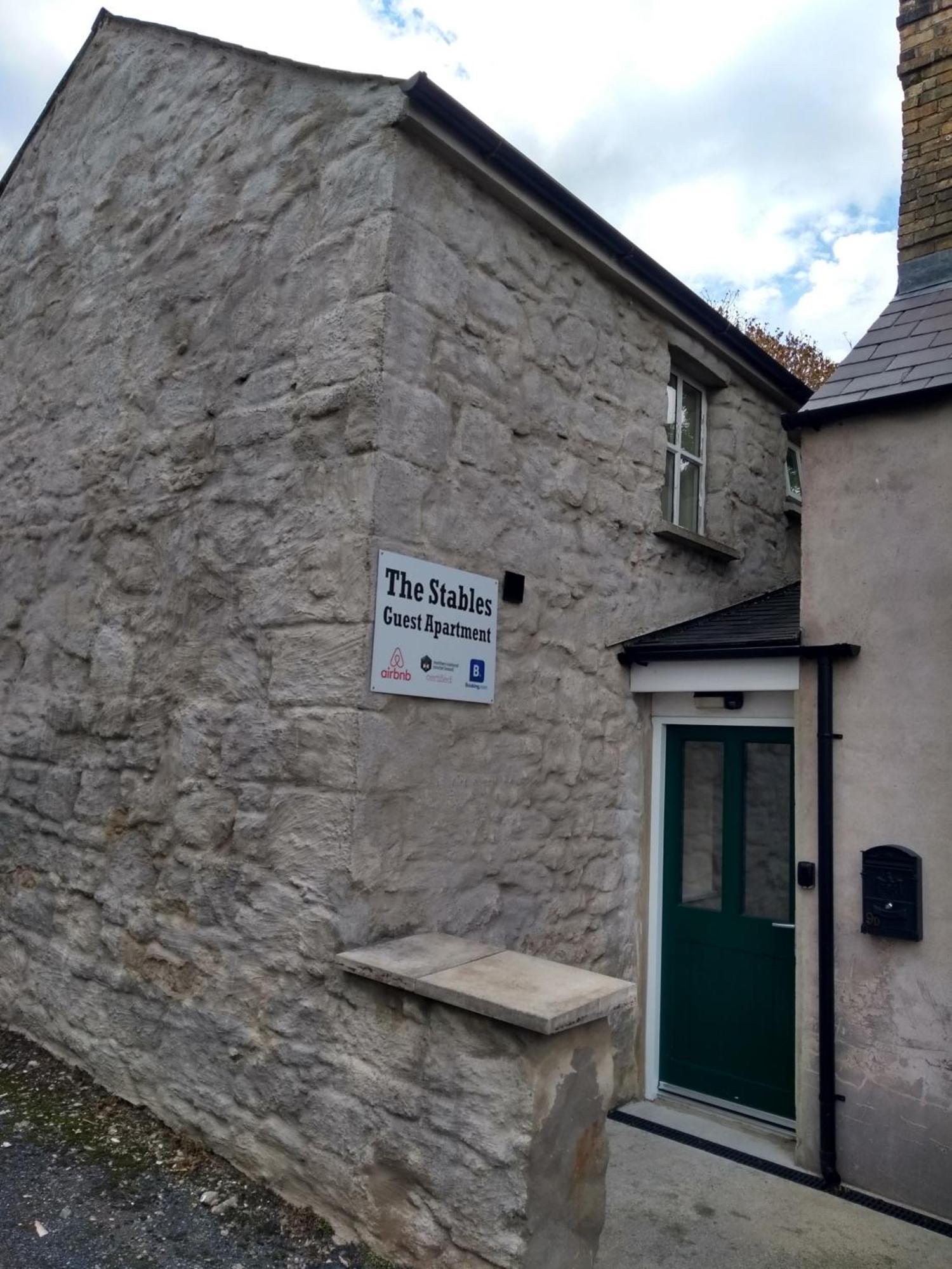 The Stables Guest Apartment Cookstown Exterior foto
